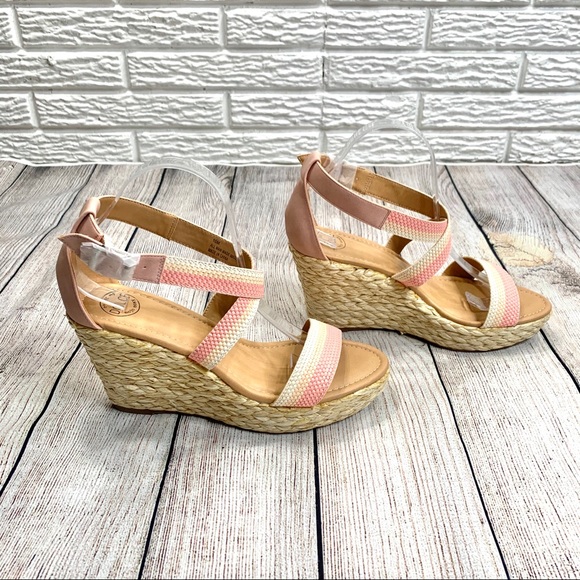 Dolce by Mojo Moxy Striped Sandal Wedges - Picture 3 of 6